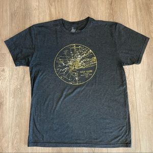 Linksoul T-shirt of golf clubs in New York City